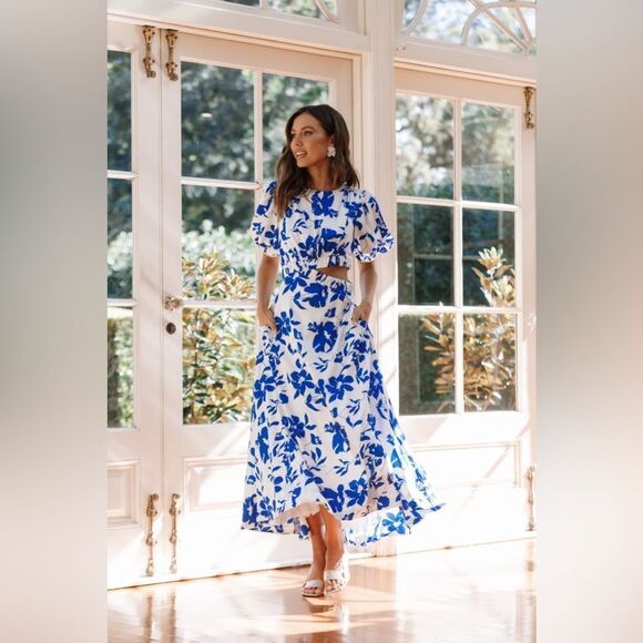 PETAL & PUP NWT AMINAH PUFF SLEEVE DRESS - BLUE FLORAL SIZE L - Picture 2 of 7